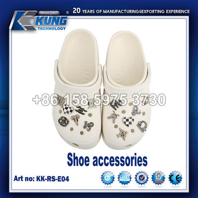 Decorative Lightweight Plastic Shoe Charms , Multipurpose Shoe Buckles Custom